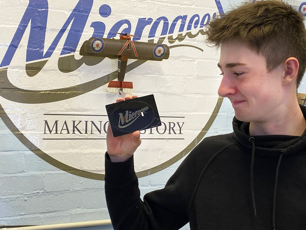 Dominick and the Microaces Wall 'Hangar'